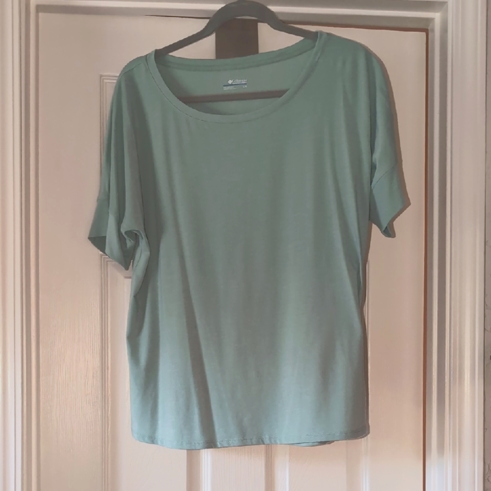 Columbia Women's Green Top